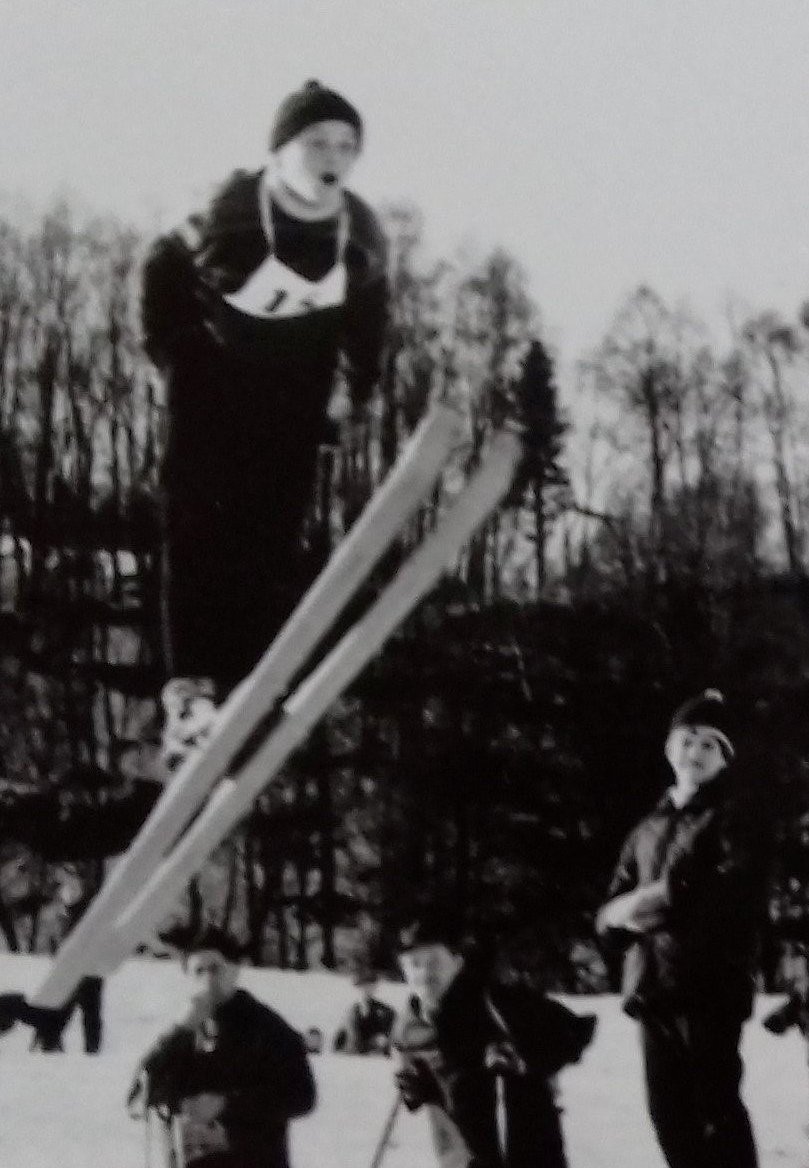32._Skuleskirenn_i_Botnen_i_1963._Bjorn_Bremerthun_i_svevet_8dklX7V_b3RjgUa